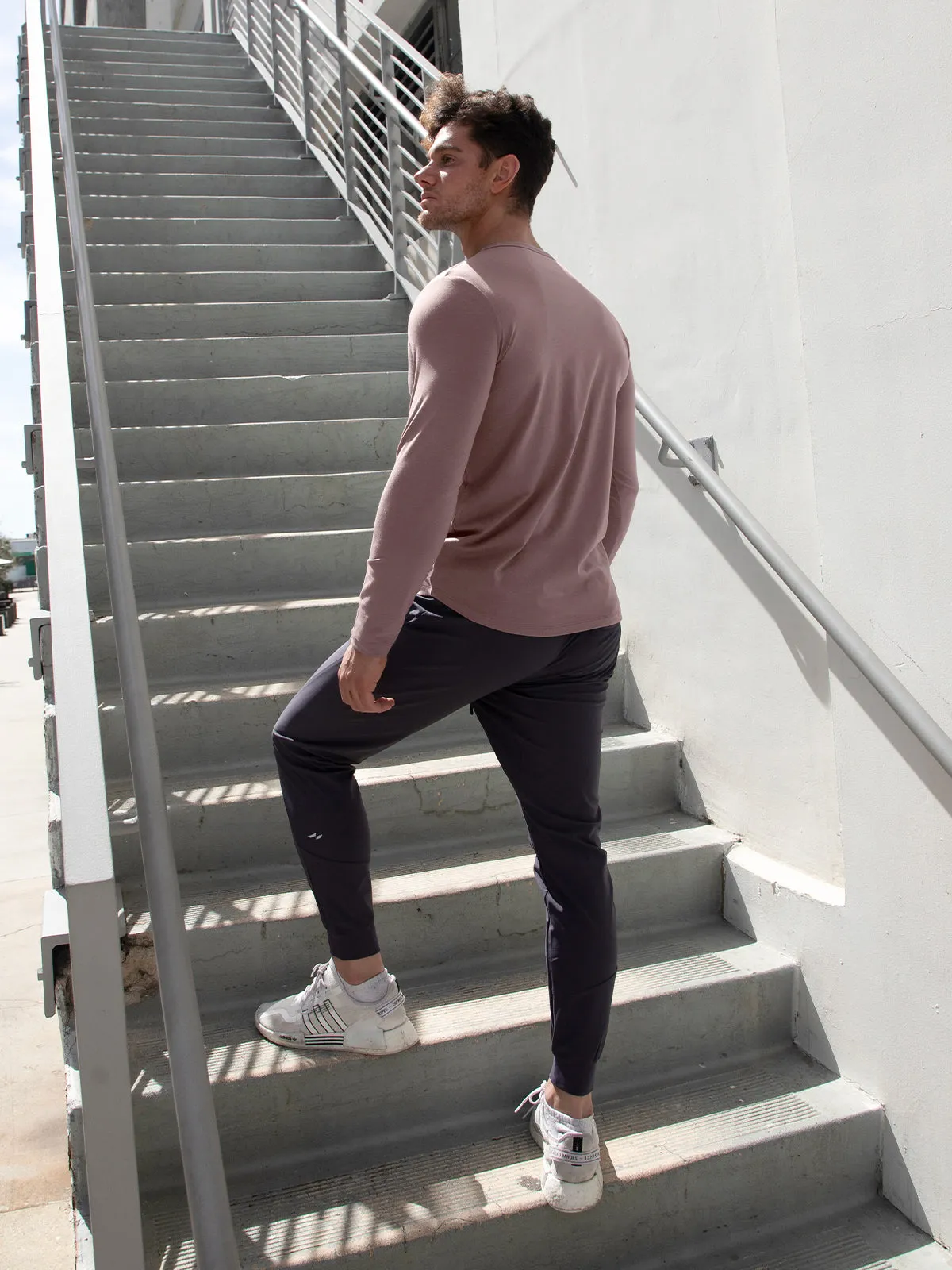 All Day Elite Curve-Hem Tee Long Sleeve