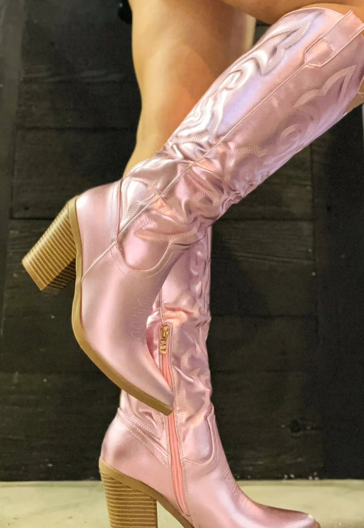 Bubblegum Pink Metallic Cowgirl Boots