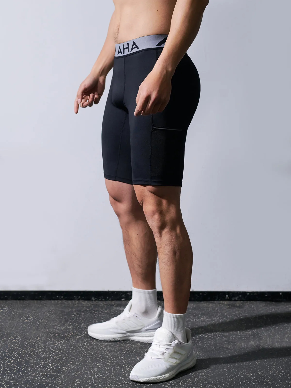 Compression 9" Short With Pockets