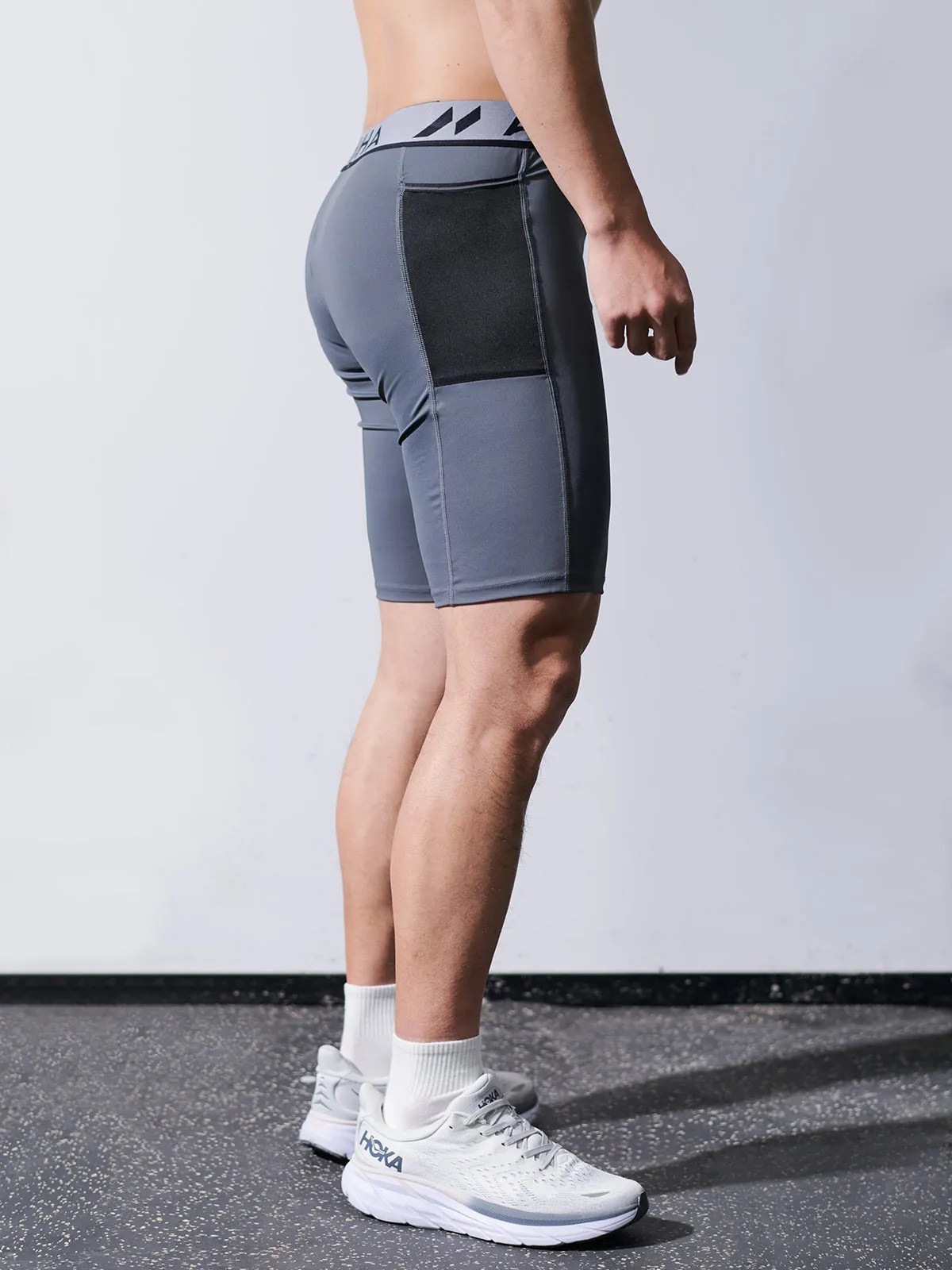 Compression 9" Short With Pockets