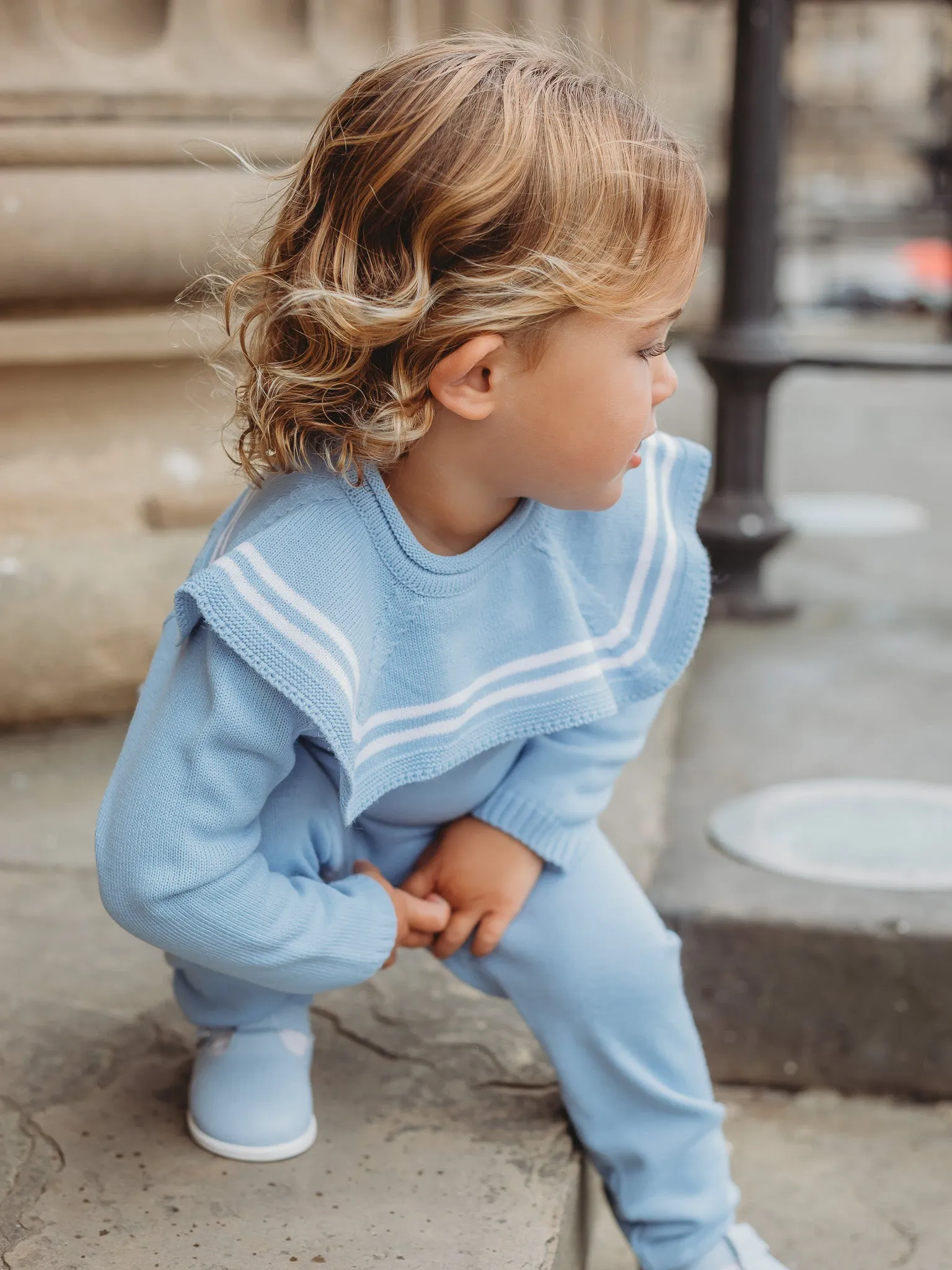 'Oliver' blue & white knitted suit with sailor collar