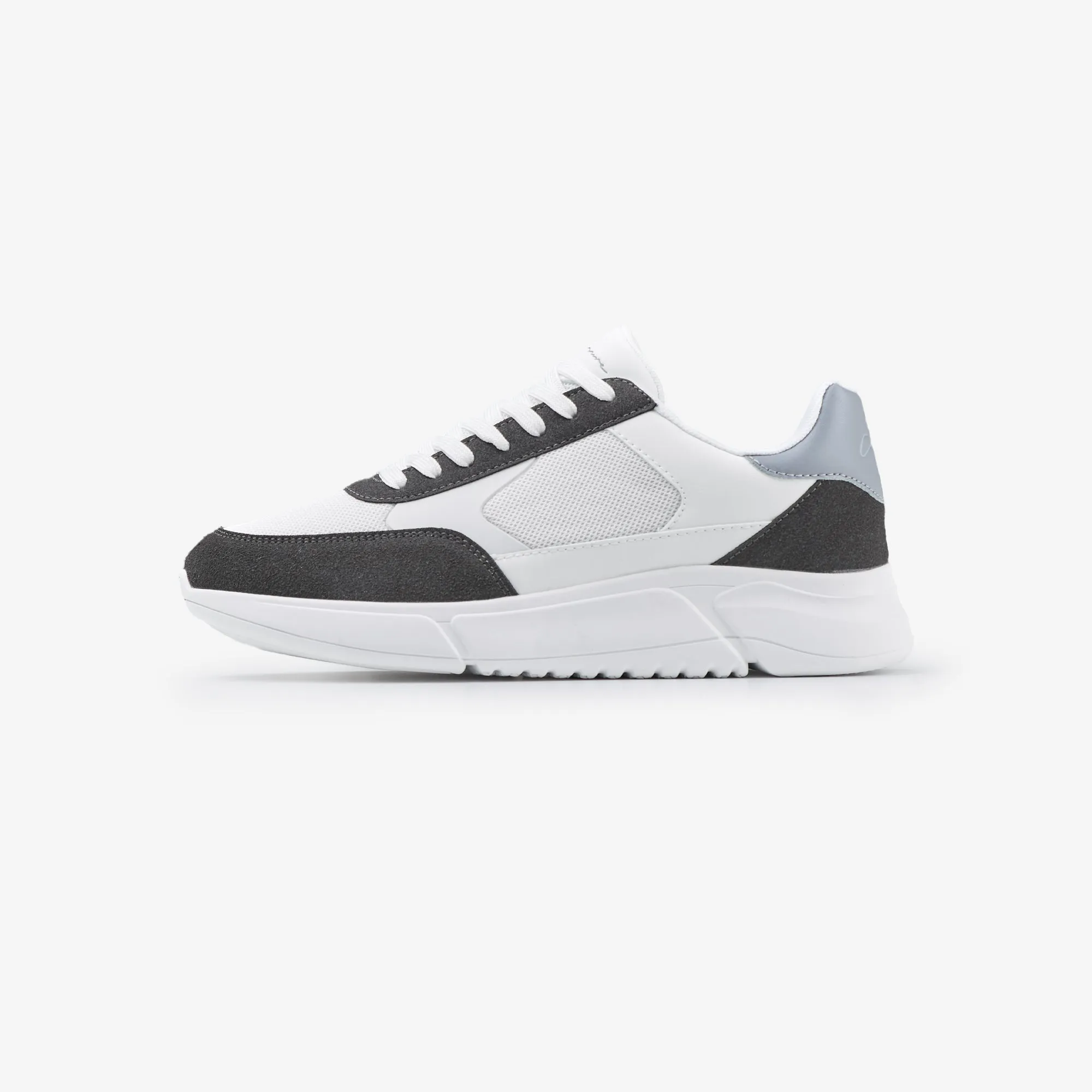 Premium Mesh Runner | White/Dark Grey